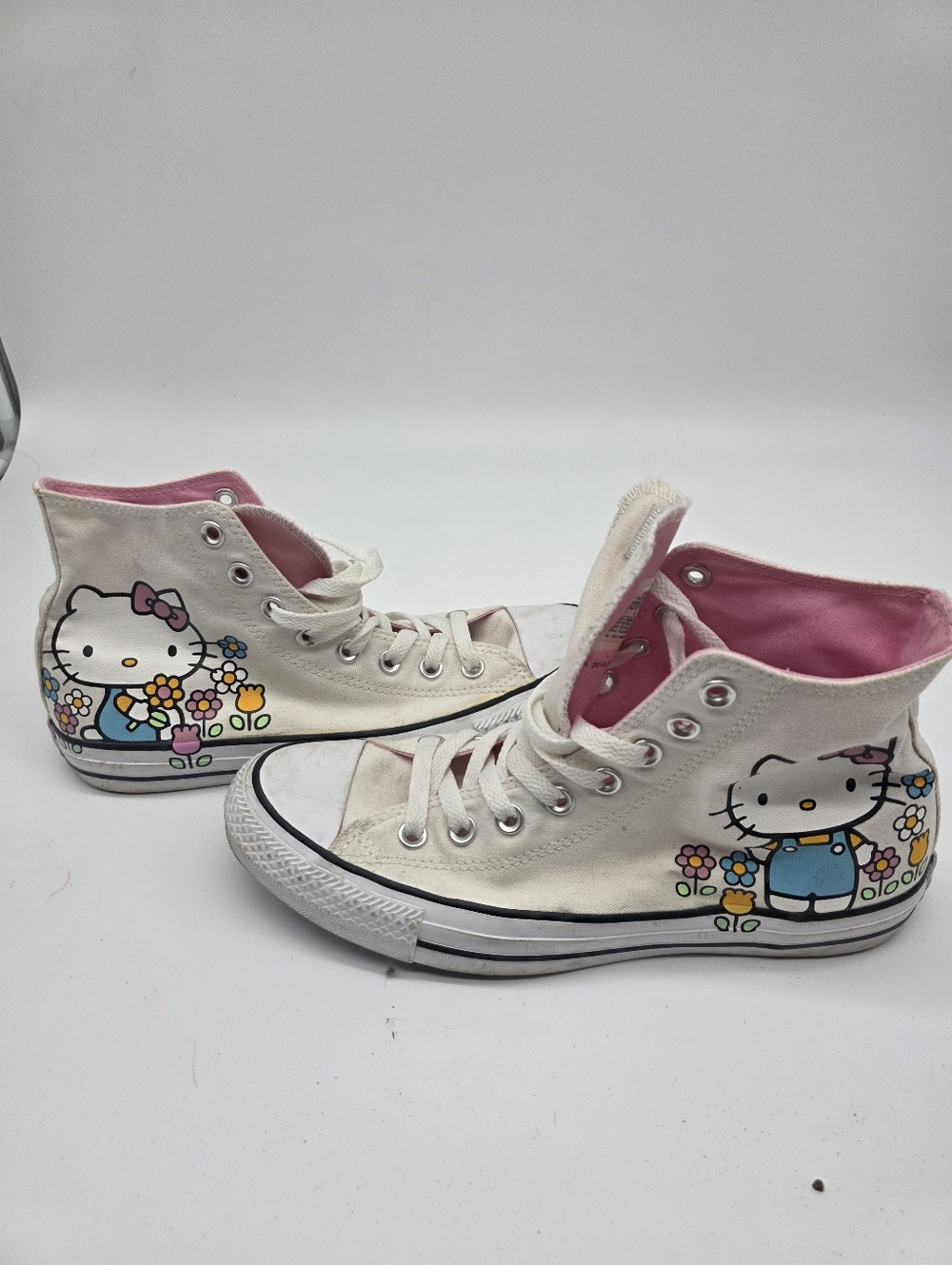 Converse x Hello Kitty Chuck Taylor All Star Hi Flowers 164629F Sz 9W 7M